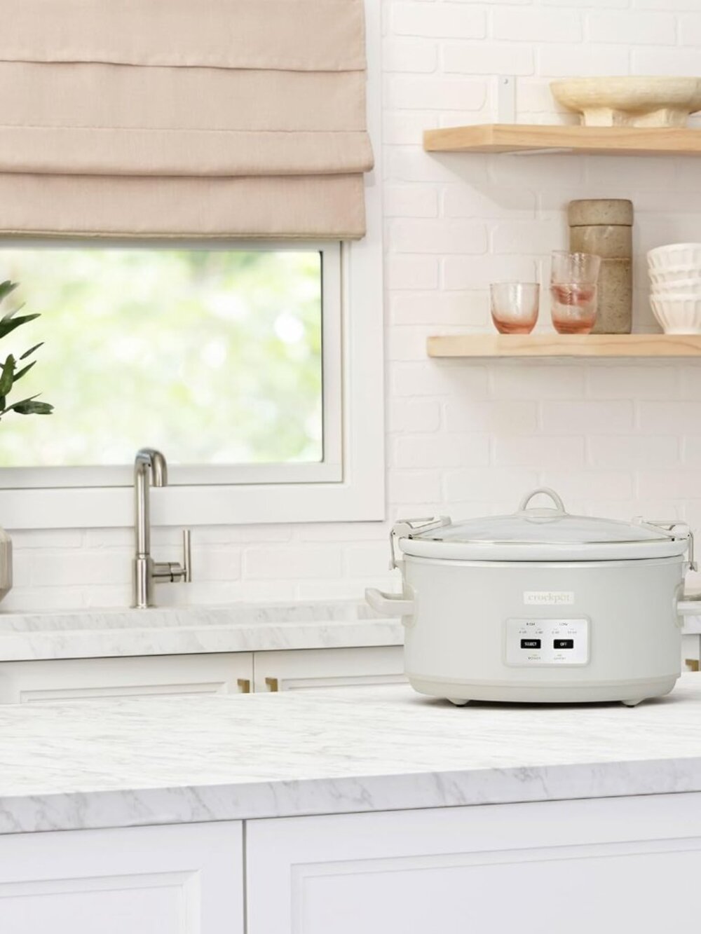 Crockpot Cook & Carry 7QT Slow Cooker with Little Dipper - Picture 7 of 9